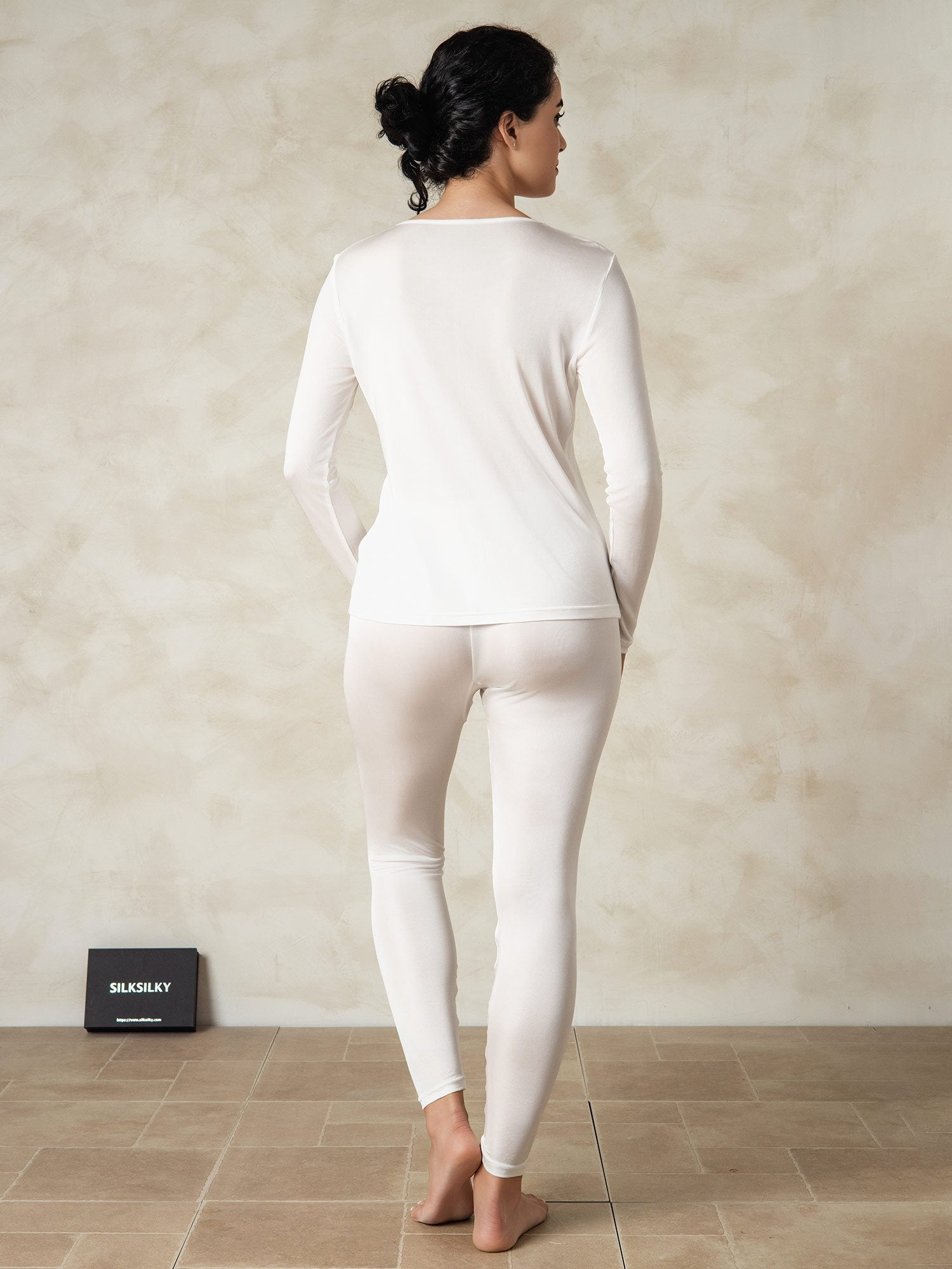 [White] SilkSilky Silk Round Neck Women's Pajamas 002