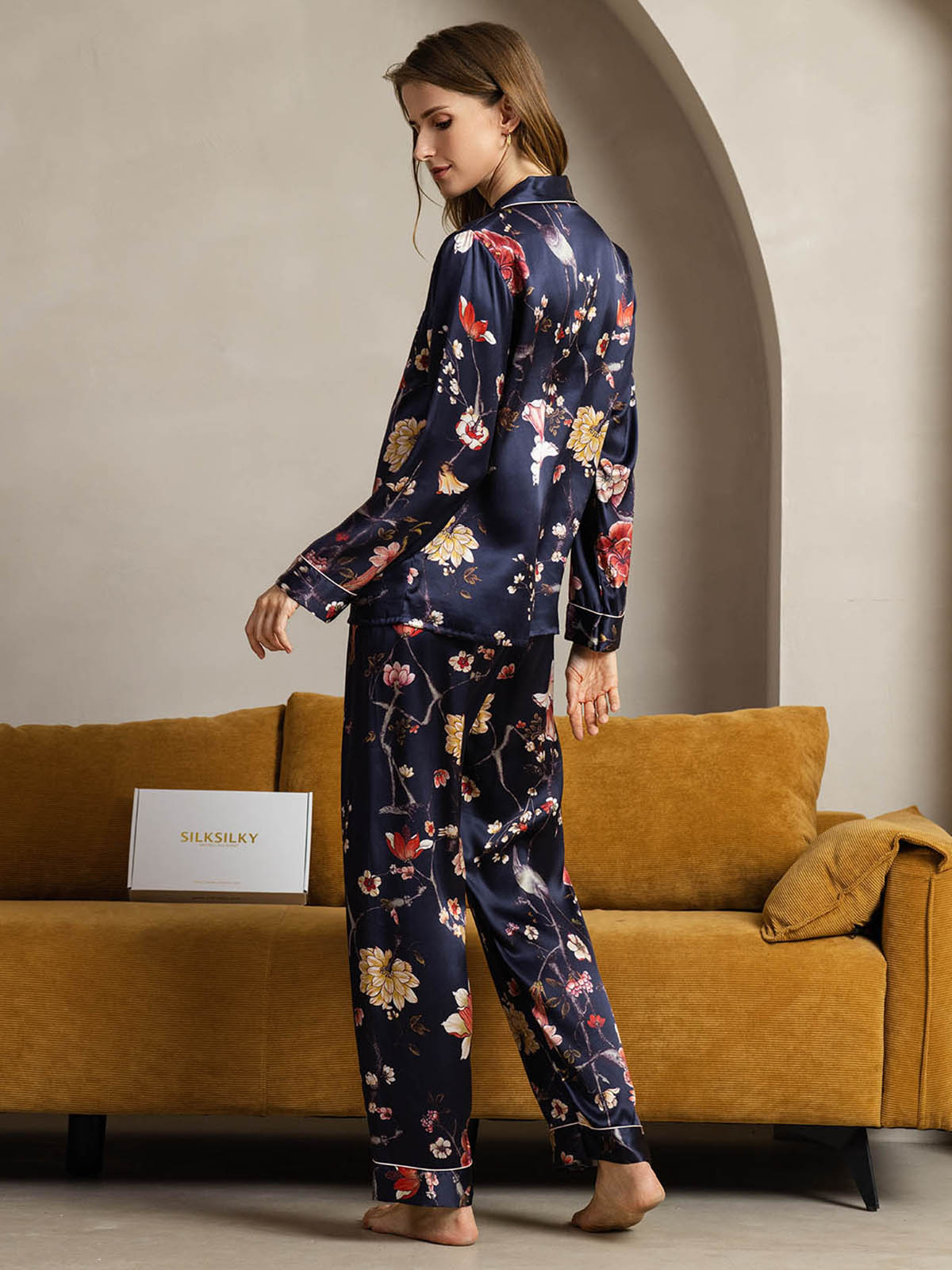 [Navy Floral] SilkSilky  Pure Silk Womens Pajamas 002