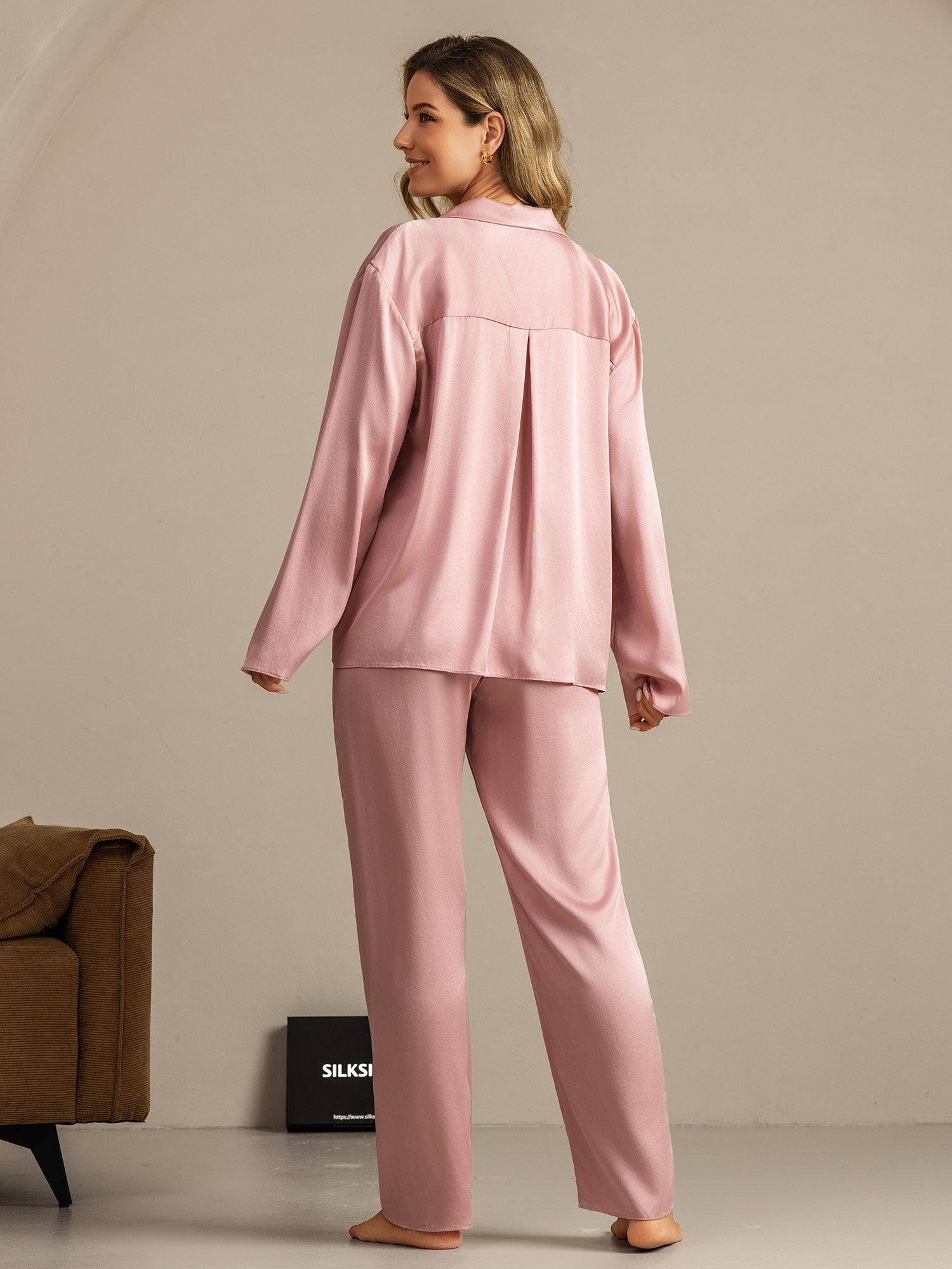 [PeachSkin] SilkSilky 19Momme Silk Notched Neck Women's Pajamas 002