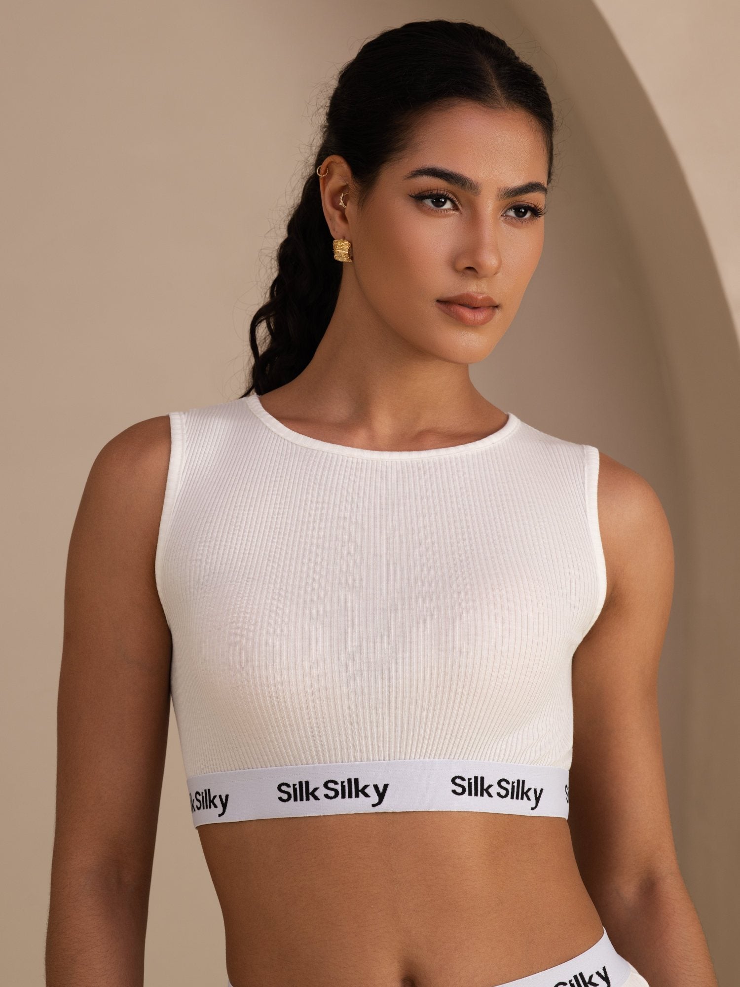 [White] SilkSilky  Sleeveless Crew Neck Camisole Top 001