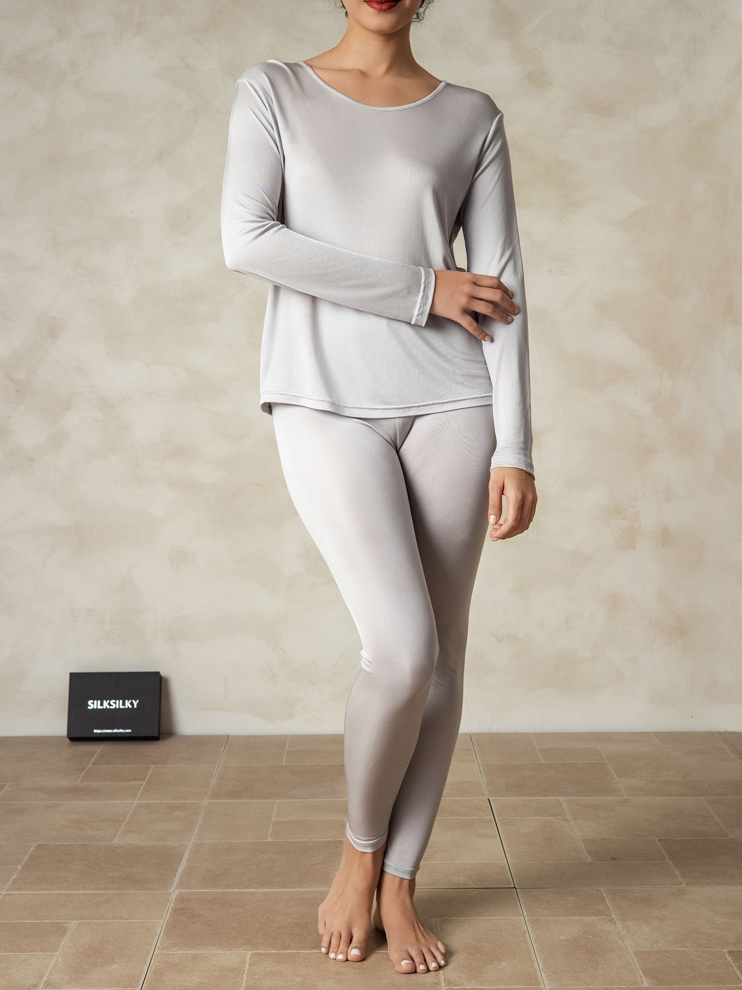 [Silver] SilkSilky Silk Round Neck Women's Pajamas 003