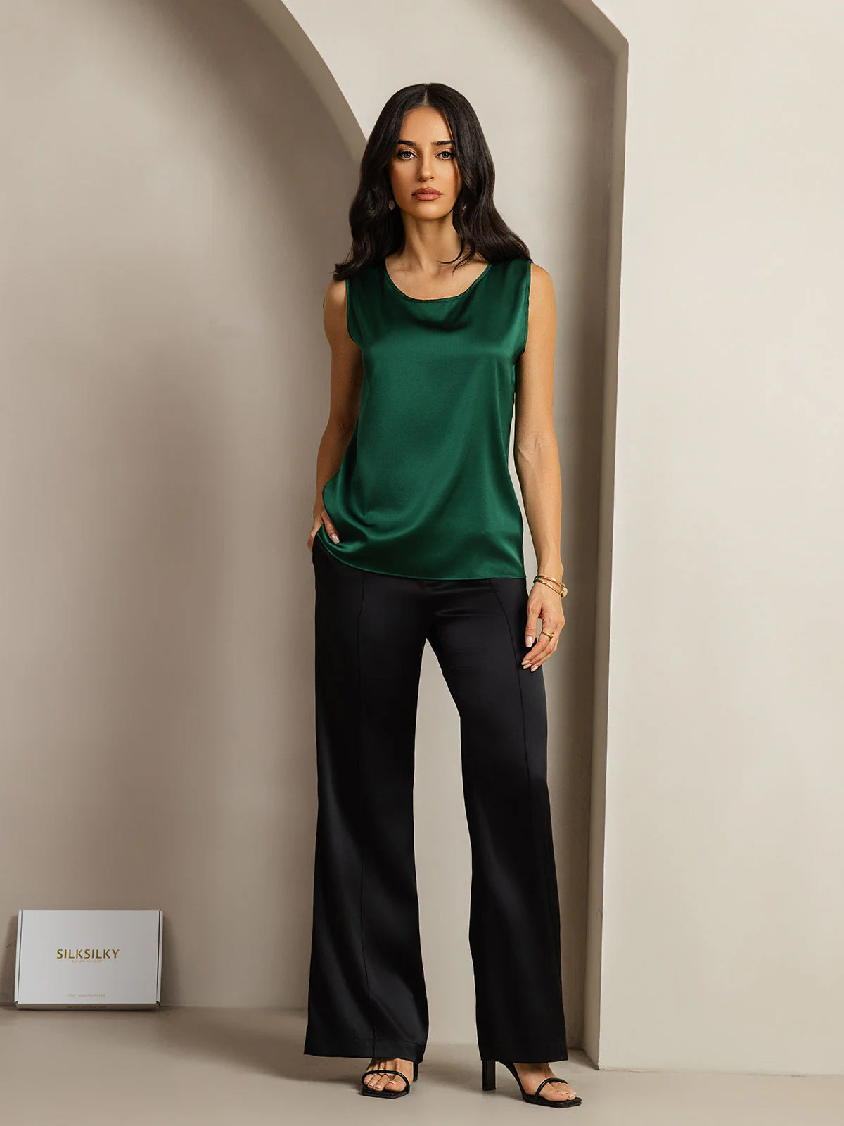 [Dark Green] SilkSilky  19Momme Silk Round Neck Camisole Top 008