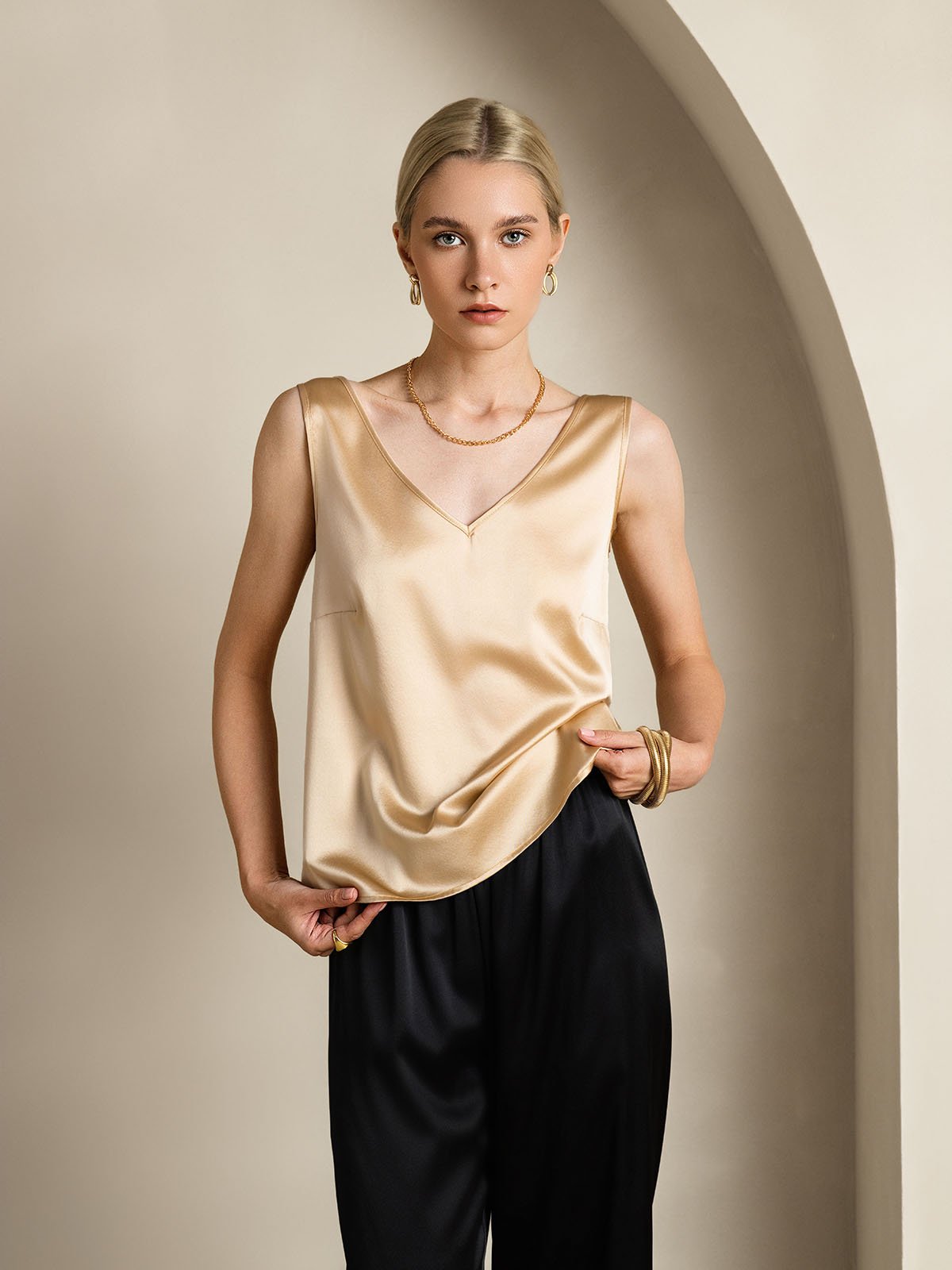 SilkSilky 19Momme Silk V Neck Camisole Top Champagne 004