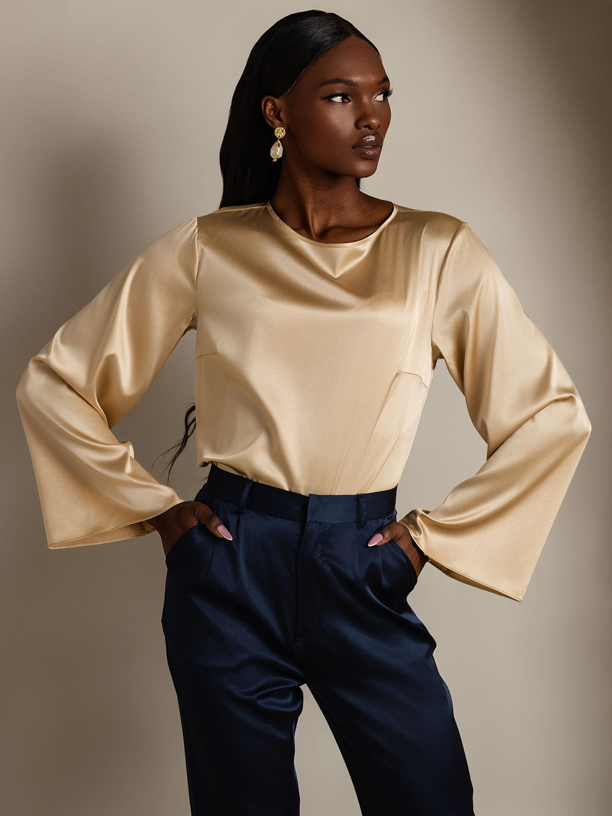 [Champagne] SilkSilky  19Momme Silk Round Neck Women's T-Shirt 003