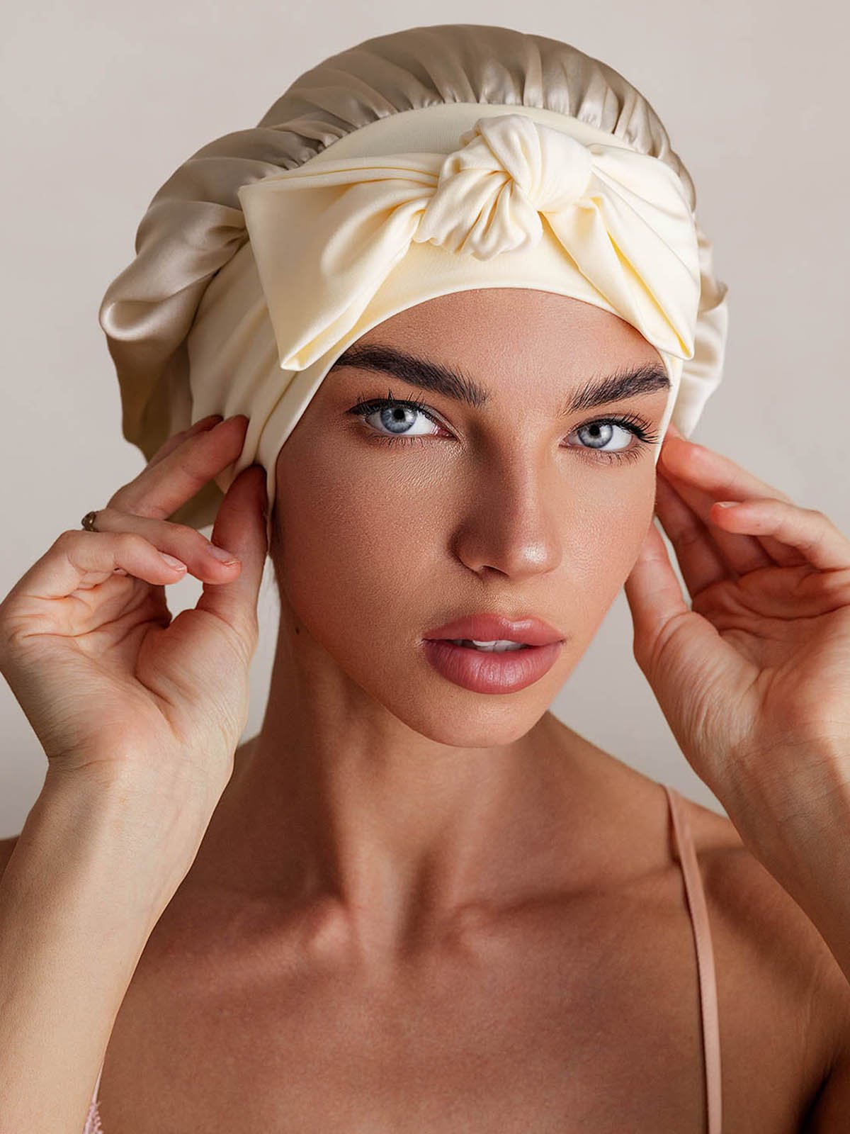 SilkSilky Pure Silk Sleep Cap Beige 003