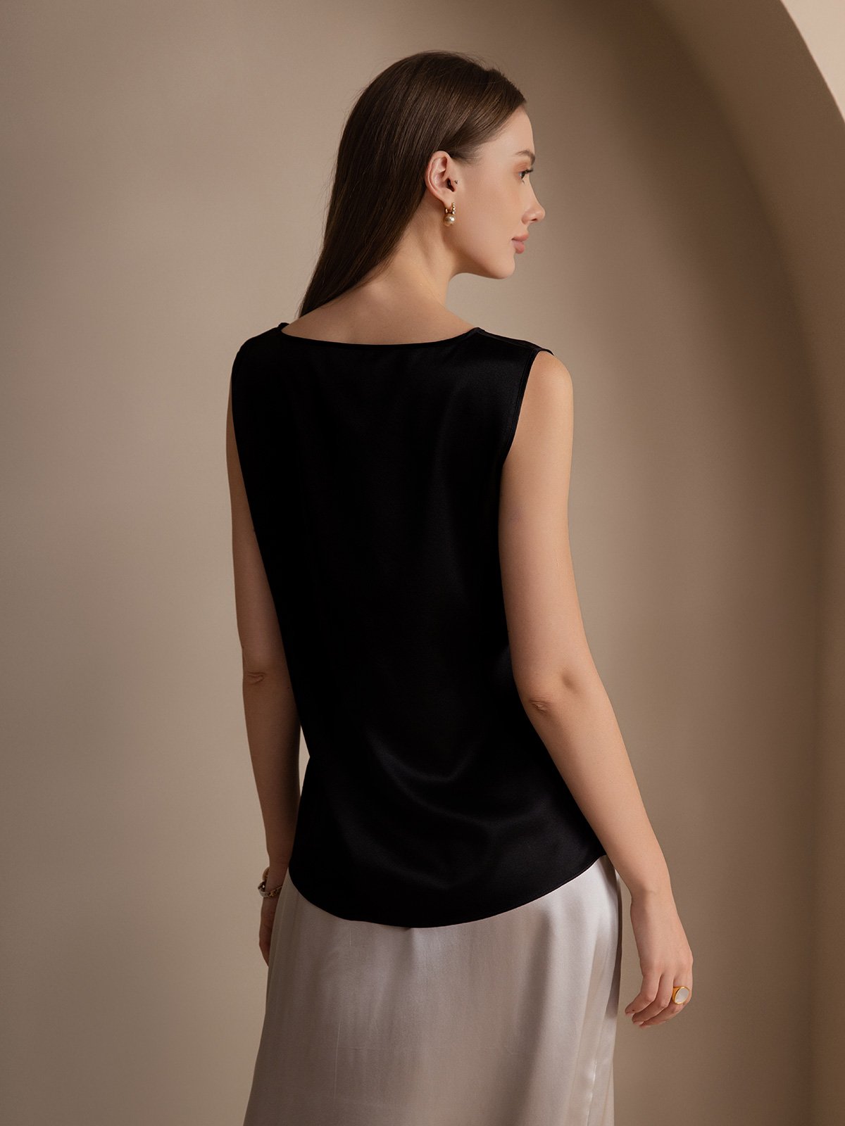 [Black] SilkSilky  19Momme Silk Round Neck Camisole Top 002