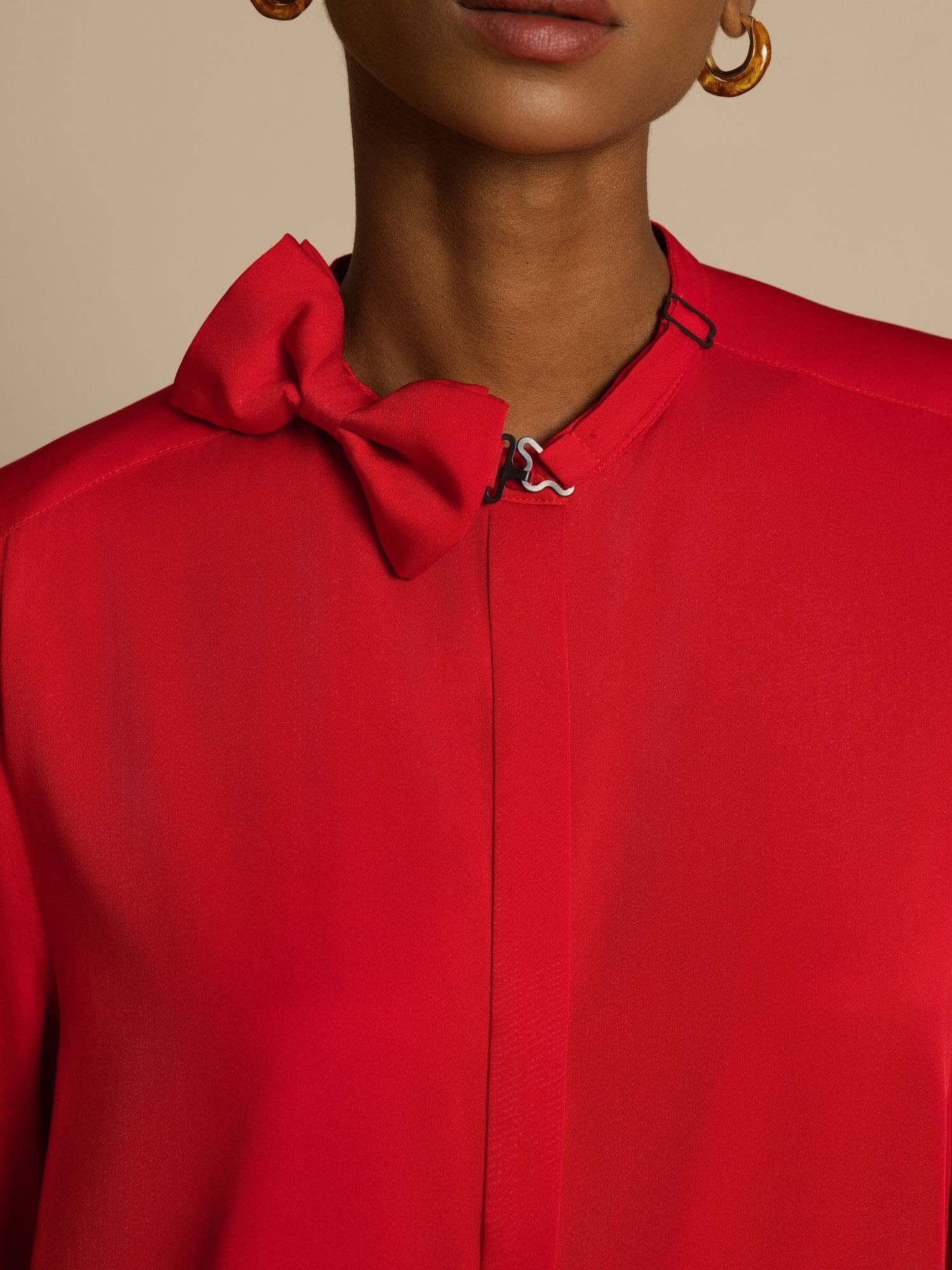 [Wine] SilkSilky 19Momme Silk Long Sleeve Collar Blouse 004