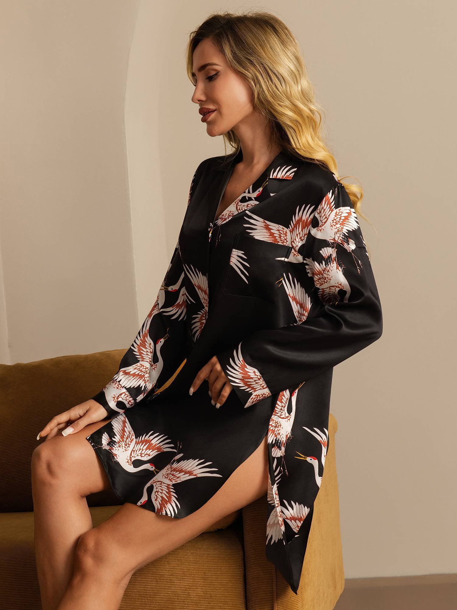 [Black] SilkSilky 19Momme Pure Silk Notch Collar Nightshirt 007