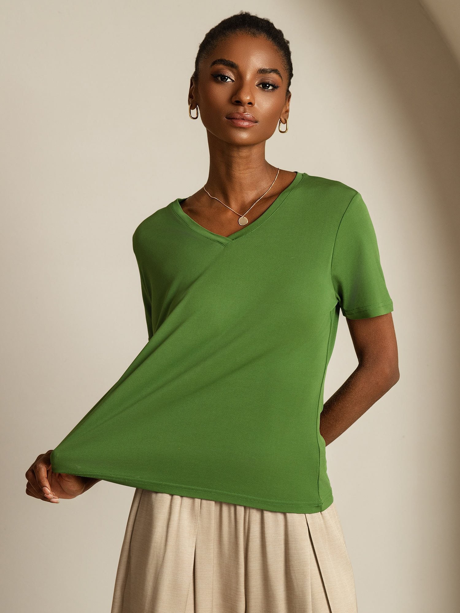 [Green] SilkSilky Pure Silk V Neck Women's T-Shirt 006