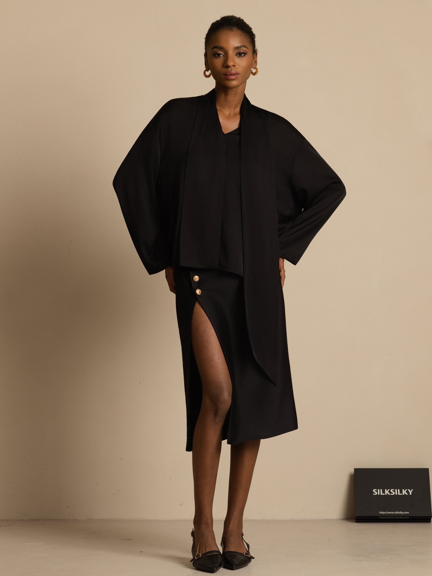 [Black] SilkSilky 19Momme Silk Long Sleeve V Neck Blouse 007