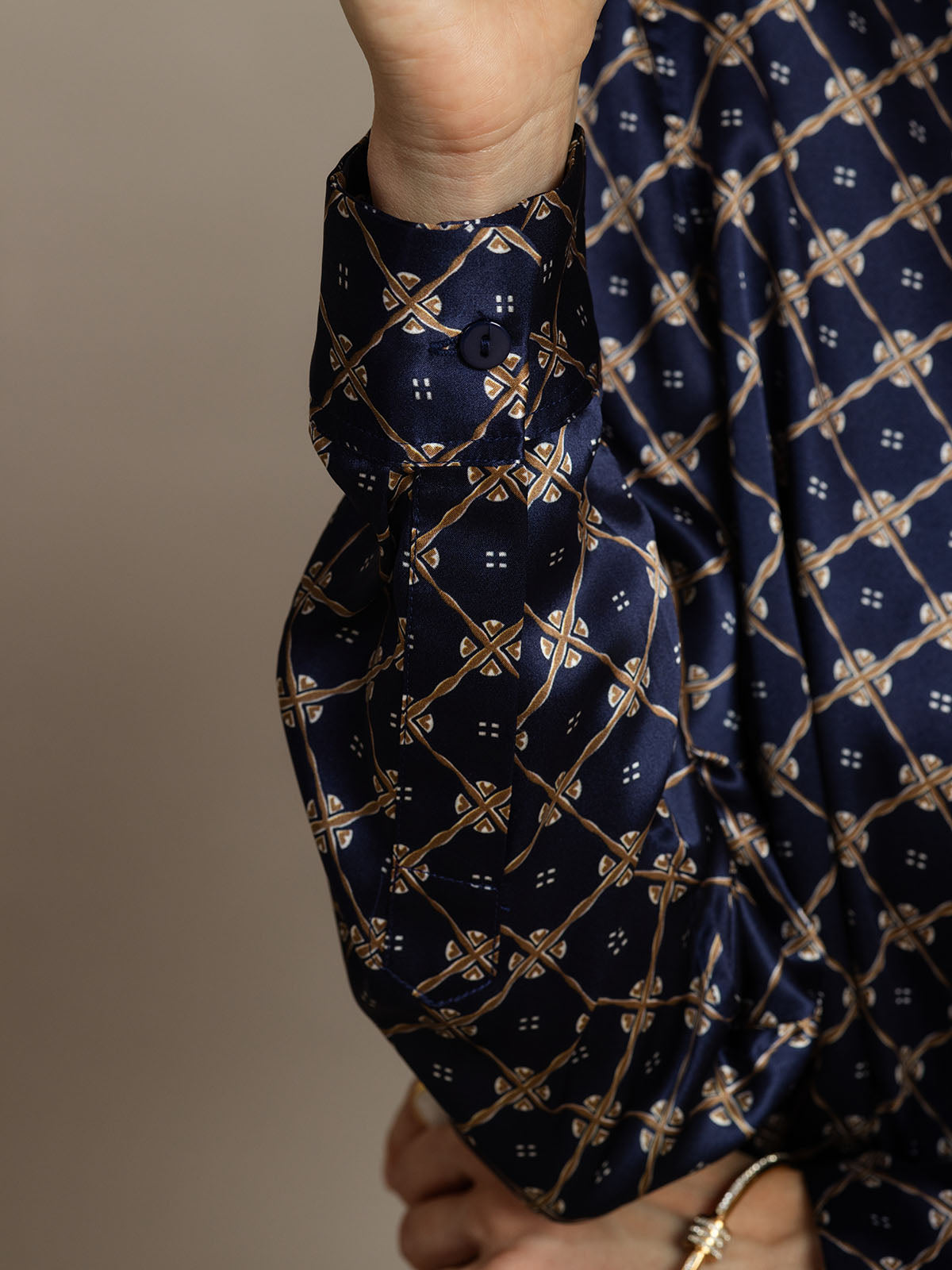 [Navy Chain] SilkSilky  Silk Long Sleeve Lapel Collar Women's Shirt 004