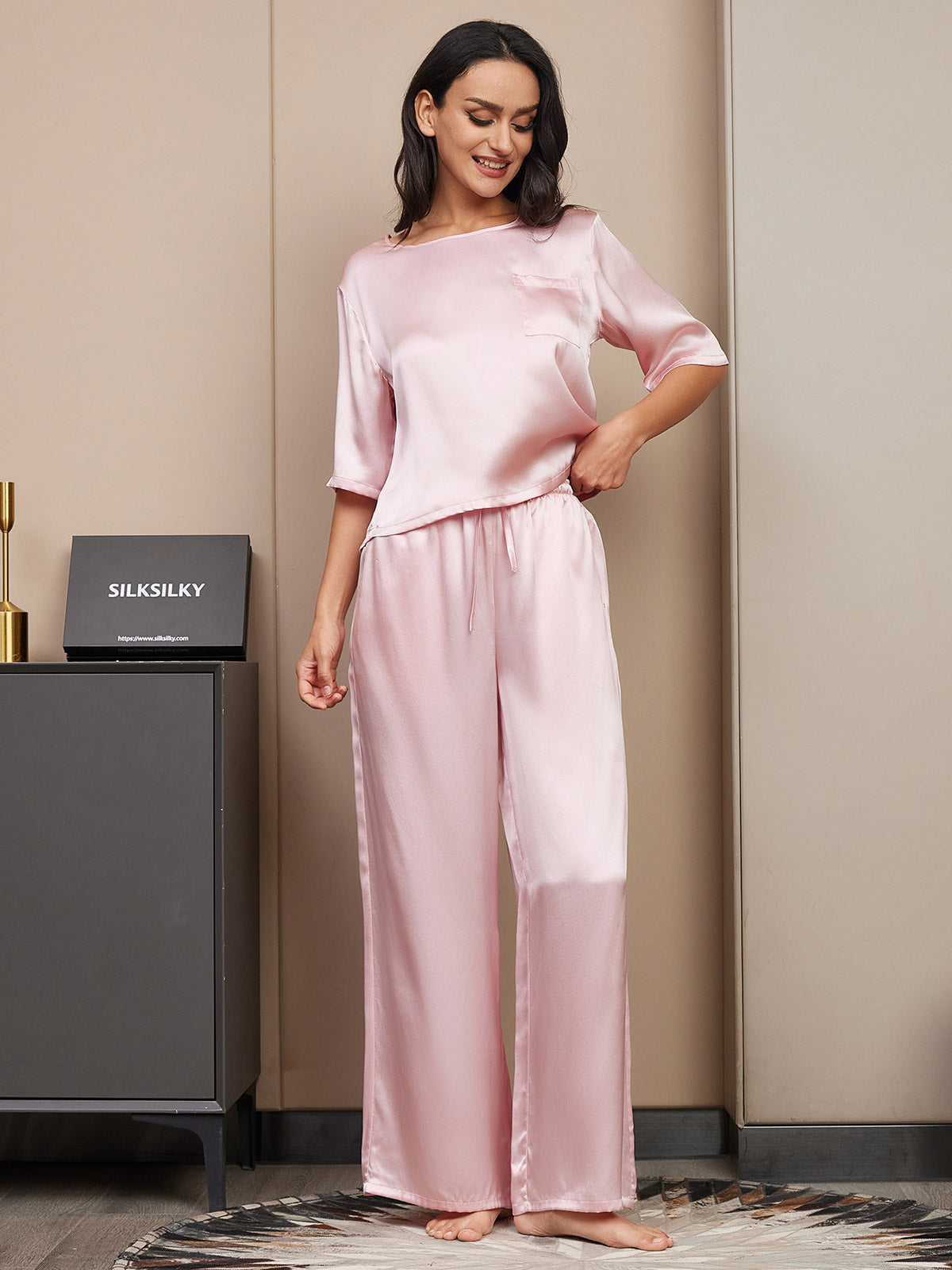 SilkSilky US Pure Silk Half Sleeve Round Neck Women's Pajamas Pink 004