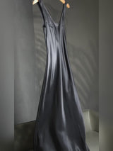 SilkSilky  Sleeveless Scoop Neck Dress video 001