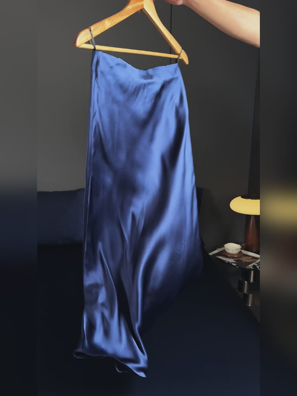 19Momme Pure Silk Stretch Long Straight Skirt