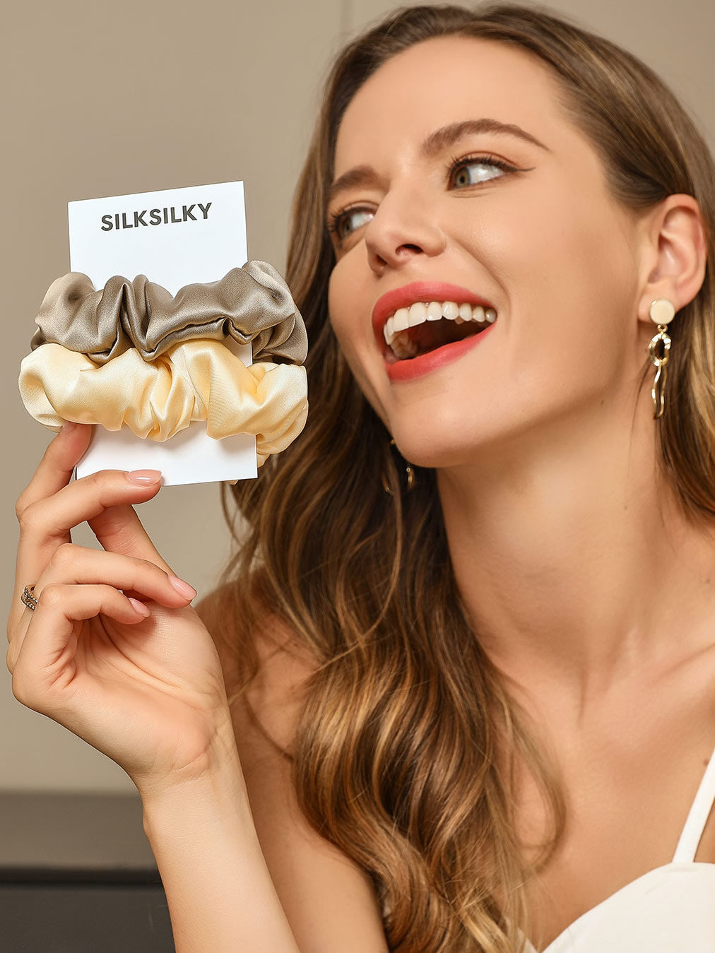 [Beige+Champagne] SilkSilky 19Momme Pure Silk Scrunchie 005